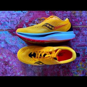 WOMEN'S ENDORPHIN PRO 2